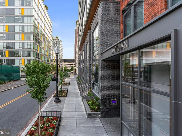 1211 Van St SE #Penthouse 13a, Washington, DC 20003