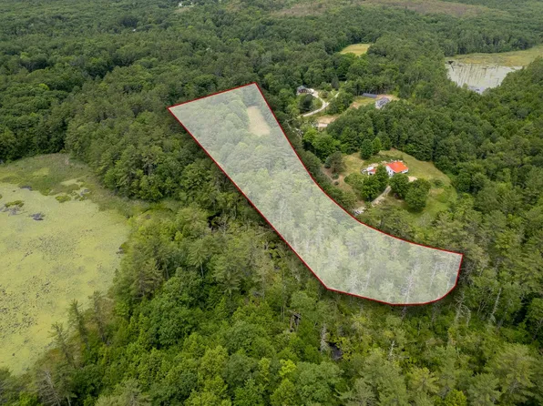 83 61 0 Queen Street, Boscawen, NH 03303