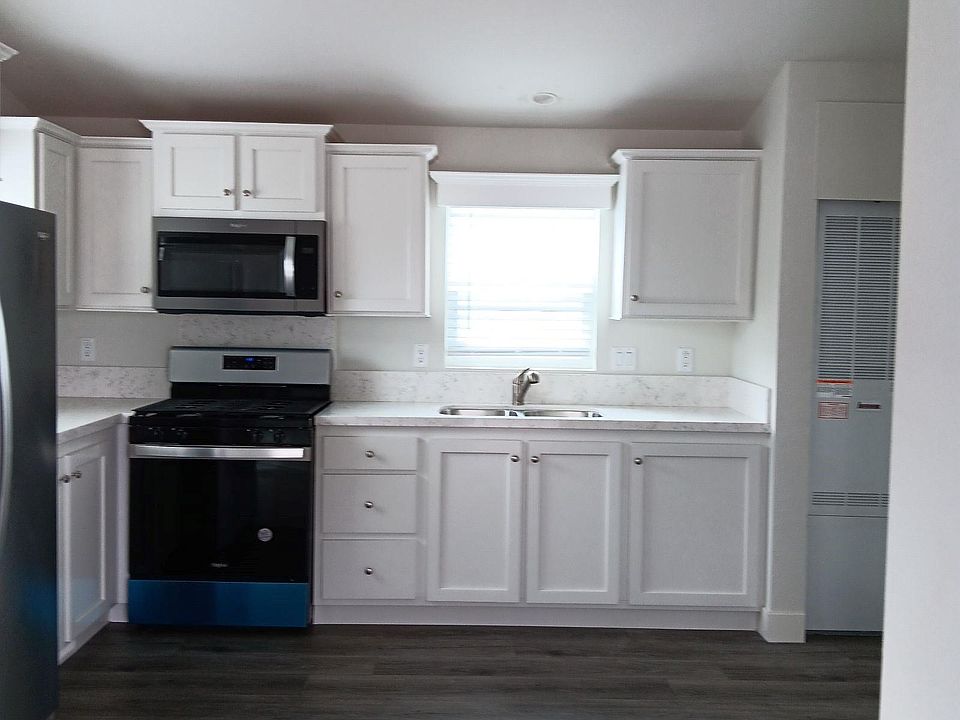 2nd image of 140 Cabrillo St #7