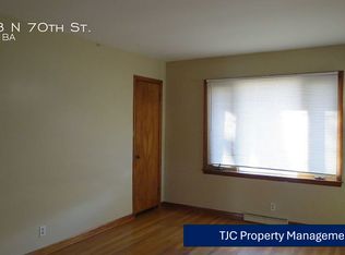 5858 N 70th St, Milwaukee, WI 53218