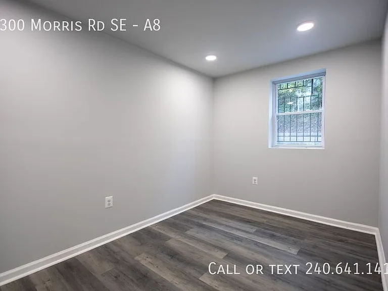 1300 Morris Rd SE #A8 — Photo 1