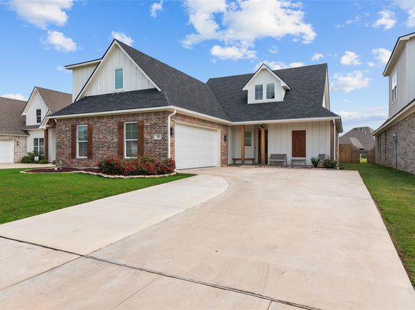 24 Turtle Creek Dr, Benton, LA 71006