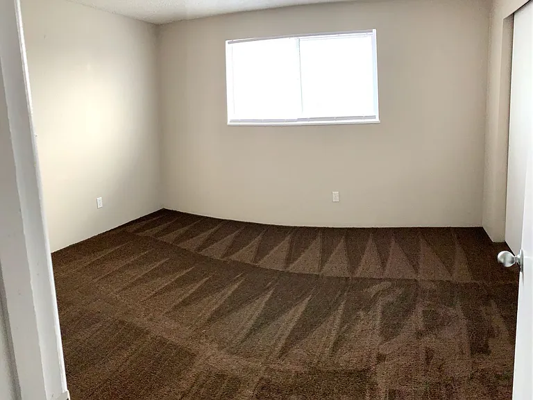 540 W Maple St #25 — Photo 12