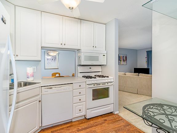 3rd image of 7520 Cahill Rd APT 203A