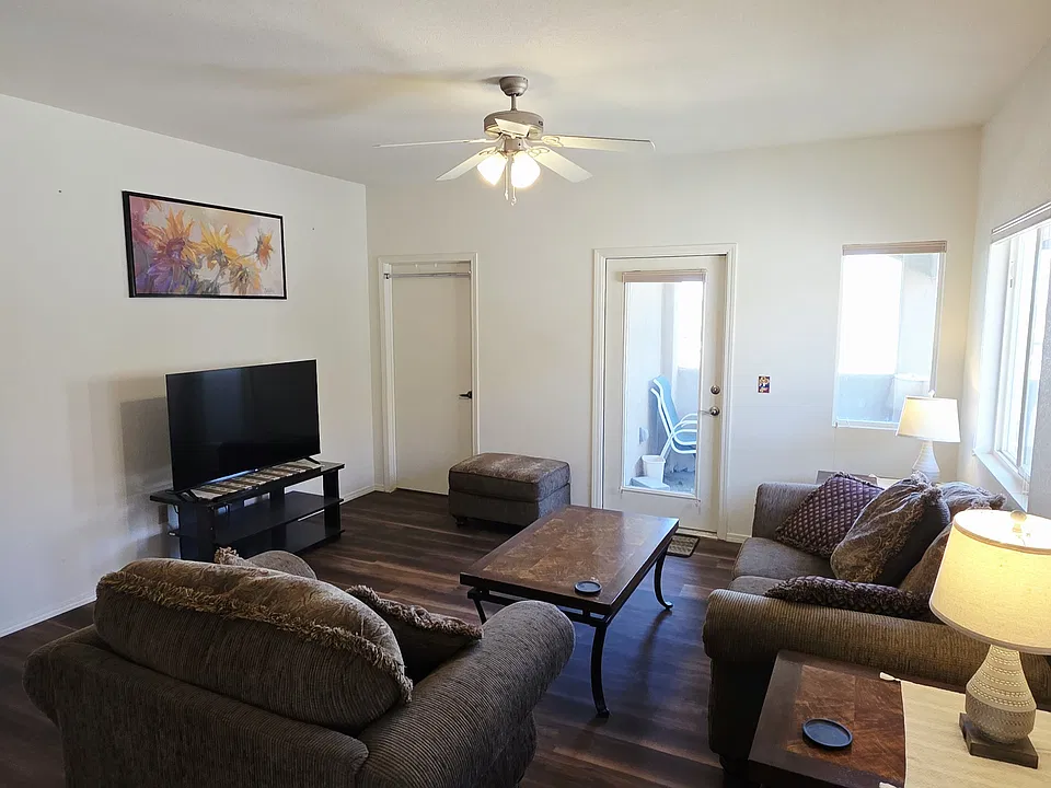 6800 Vista Del Norte Rd NE #921