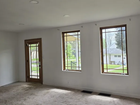 360 Woodruff St, Marseilles, IL