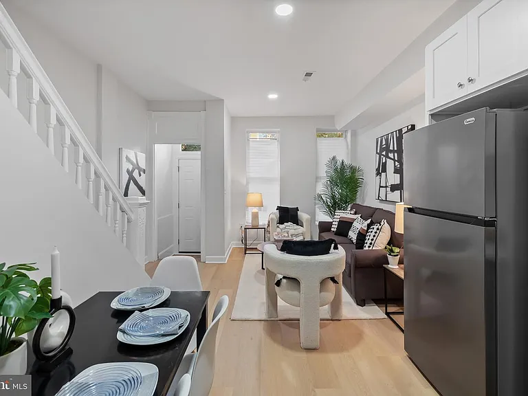 431 Whitridge Ave — Photo 4