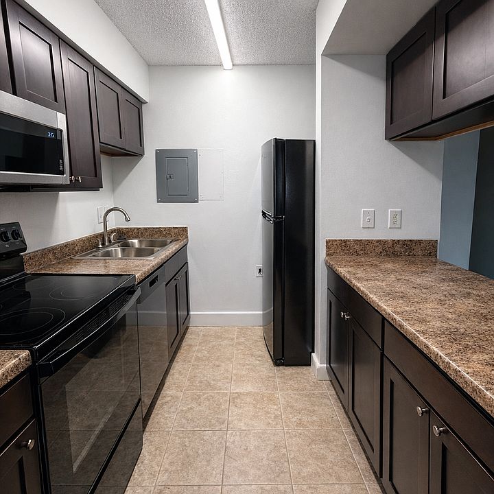 1st image of 520 W Franklin St #1-0409