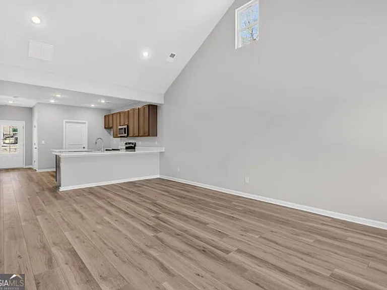 9 Crown St — Photo 12