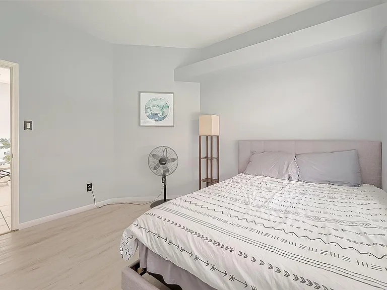 9310 Corner Oaks Ln — Photo 31