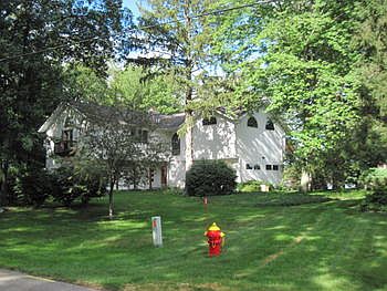 1st image of 3310 N Lakeside Dr