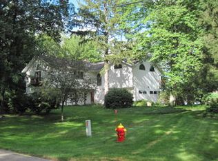 3310 N Lakeside Dr, Sanford, MI 48657