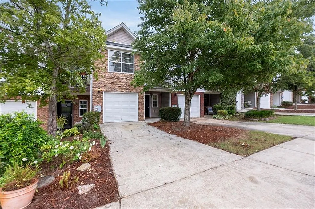 2 bed, 2.5 bath, 1268 sqft, $1,950 — Photo 2