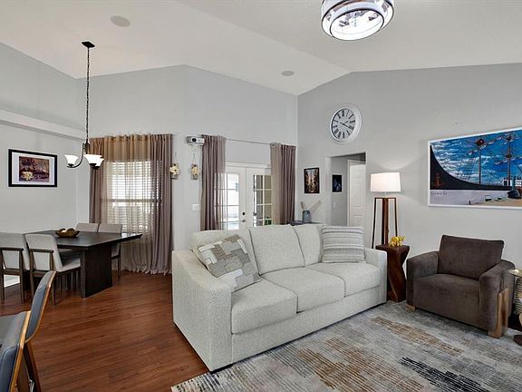 4th image of 28815 WINDOVER STREET