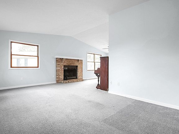 5th image of 1429 Clemens Pl