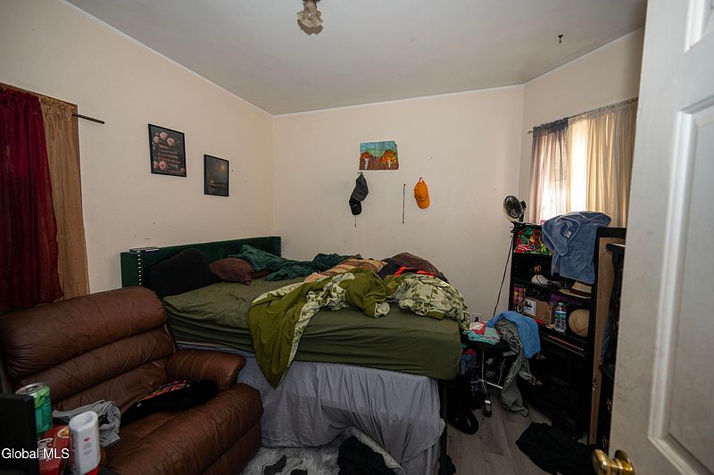 4th image of 446 2nd Avenue