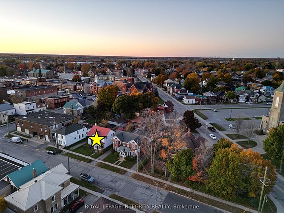 3rd image of 34 William St E
