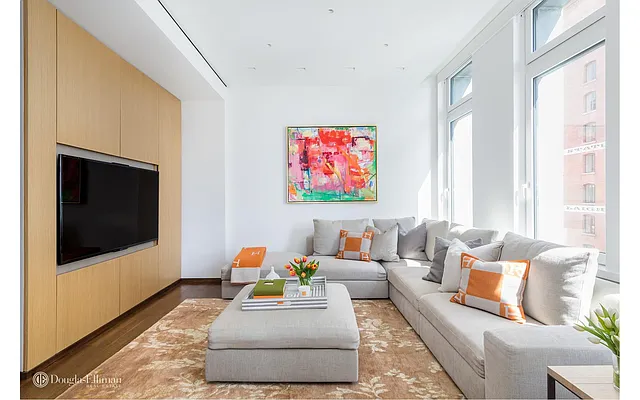 Sold by Douglas Elliman | media 15