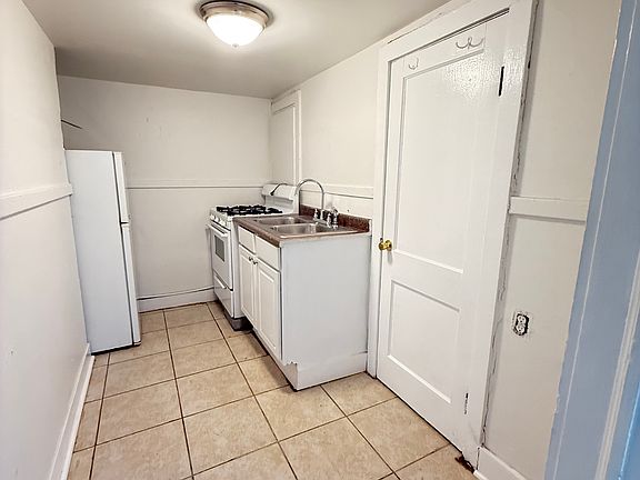 3rd image of 7904 Saint Charles Ave Unit L-1