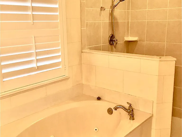 310 Shady Ln — Photo 42