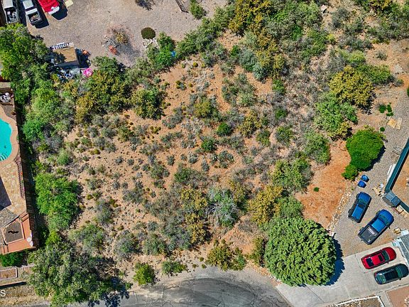 3rd image of 2273 E Saguaro Drive
