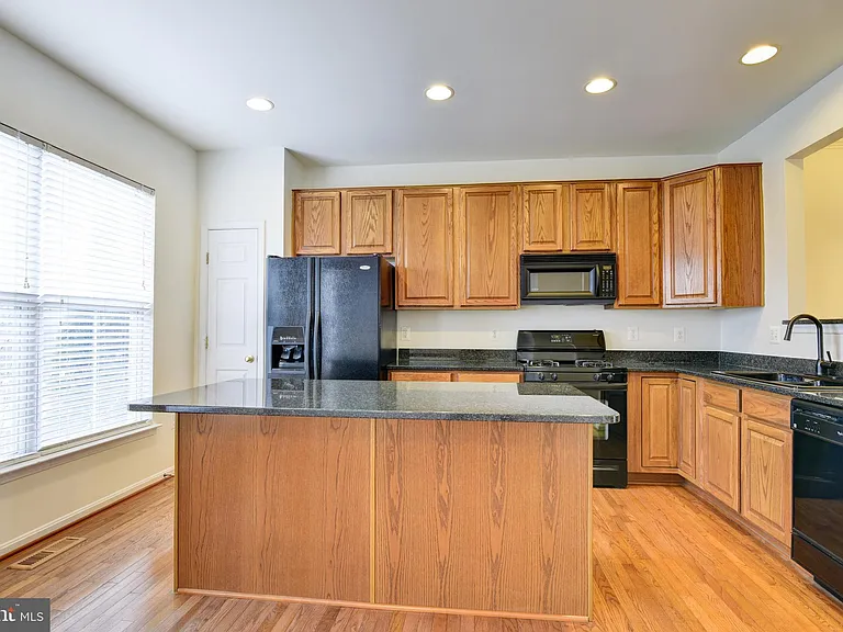 12838 Marblestone Dr — Photo 3