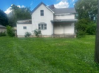 702 E Washington St, Hoopeston, IL 60942