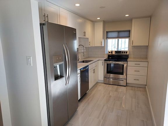 5th image of 5900 8th Ave NW #B