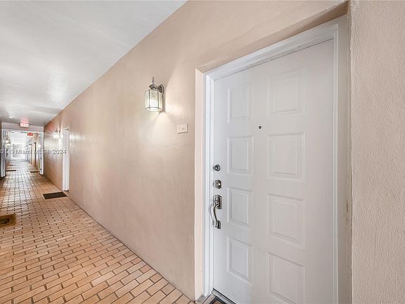 3rd image of 1280 S Alhambra Cir APT 1411