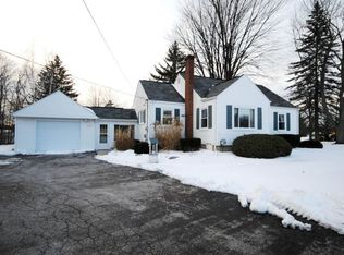 3239 N Eastman Rd, Midland, MI 48642