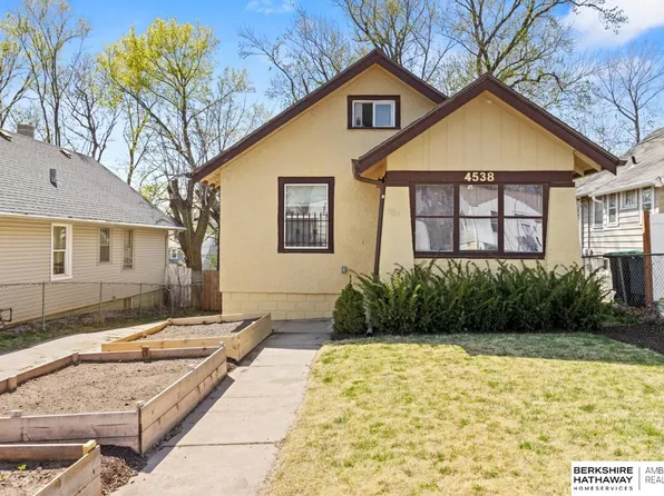 4538 N 41st St, Omaha, NE 68111