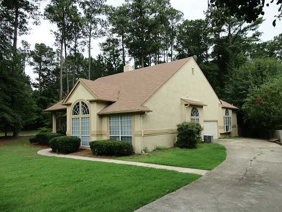 2nd image of 101 Kenton Pl