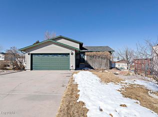 401 Sandcreek Cir, Wright, WY 82732