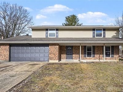 5769 Waynegate Rd, Dayton, OH 45424