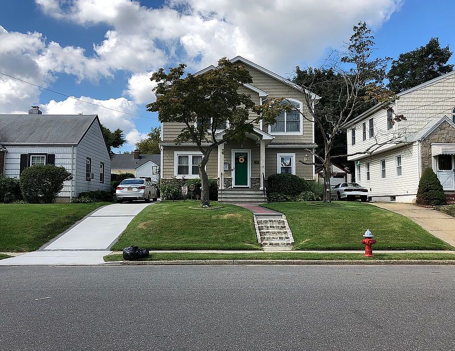 1st image of 39 Moore St
