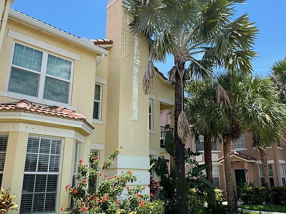 2nd image of 1207 Belmont Place #1207