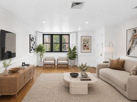 112 Pulaski St, Brooklyn, NY