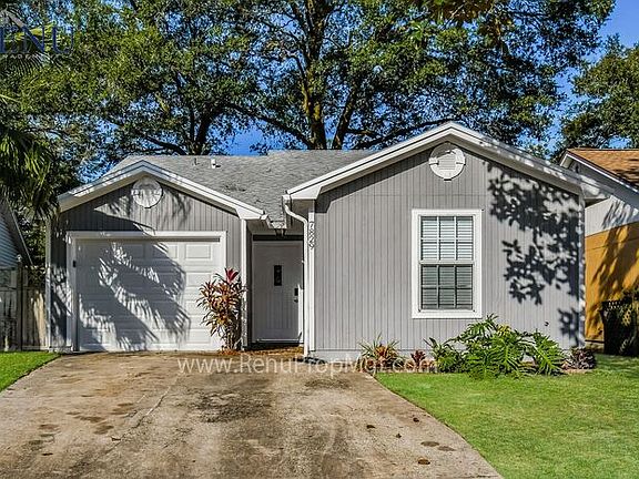 3rd image of 7829 Aquarius Cir S