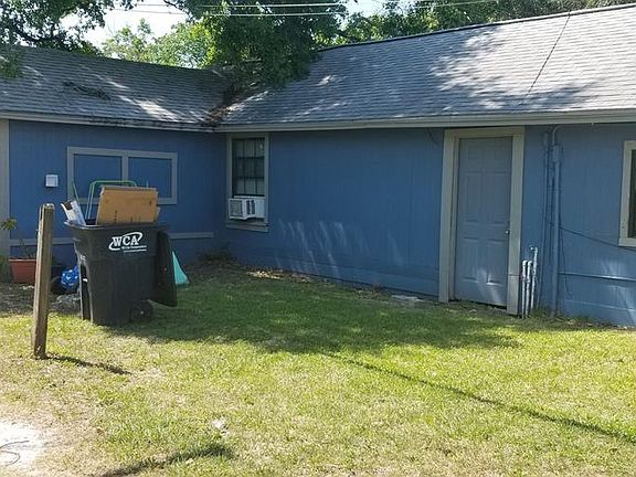 2nd image of 2208 Peach Ave