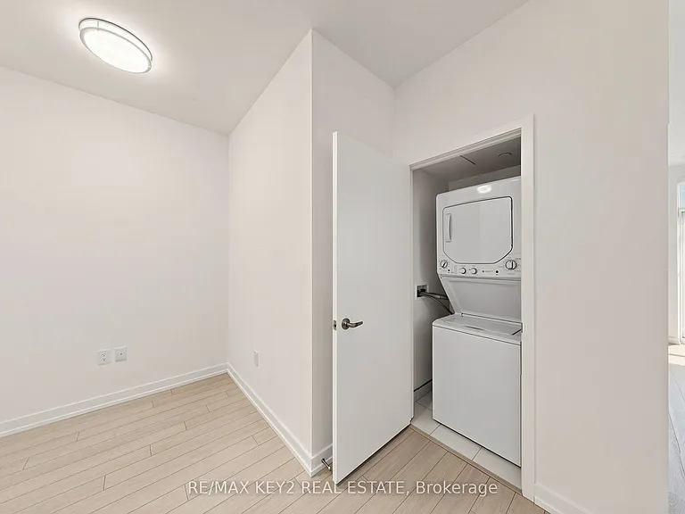 4010 Eglinton Ave W #710 — Photo 28