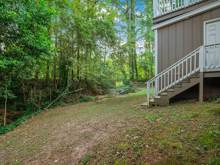 646 Woodcrest Manor Dr — Photo 12