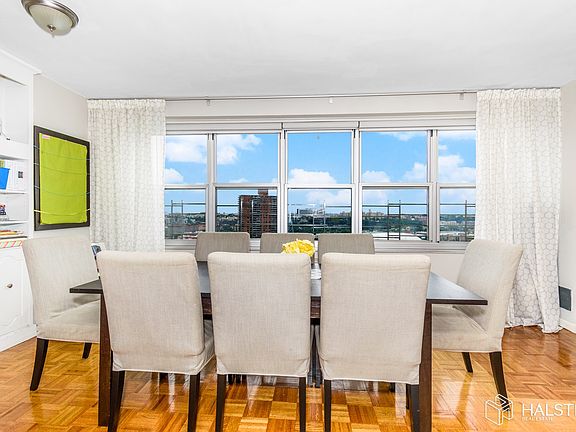 3rd image of 555 Kappock St APT 16T