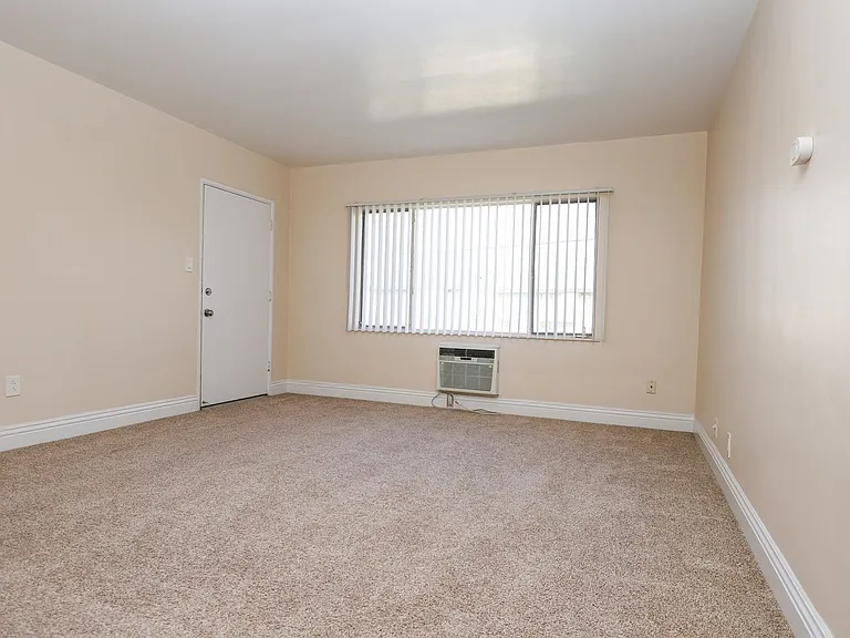 501 W G St #633-N-623 — Photo 18