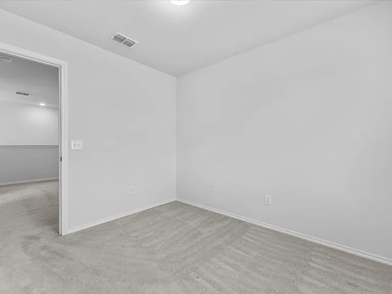 445 Grenada Lake Dr — Photo 28