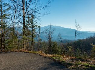 Big Bear Ridge Rd, Gatlinburg, TN 37738