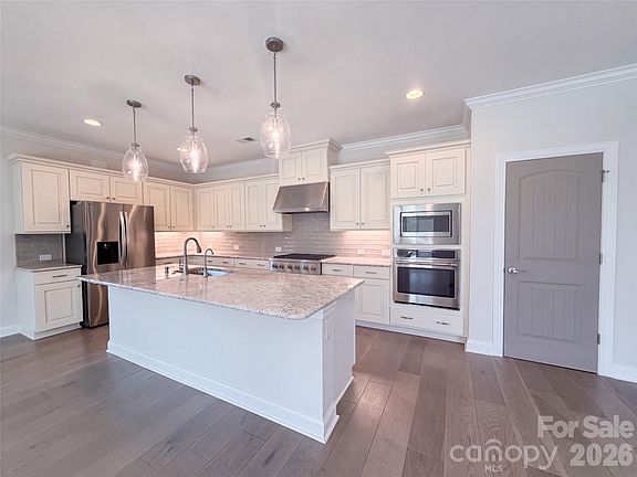 5th image of 5989 Pier Dr