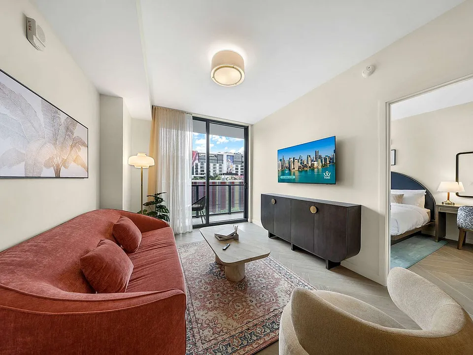 2700 NW 2nd Ave #2-ID1585085P