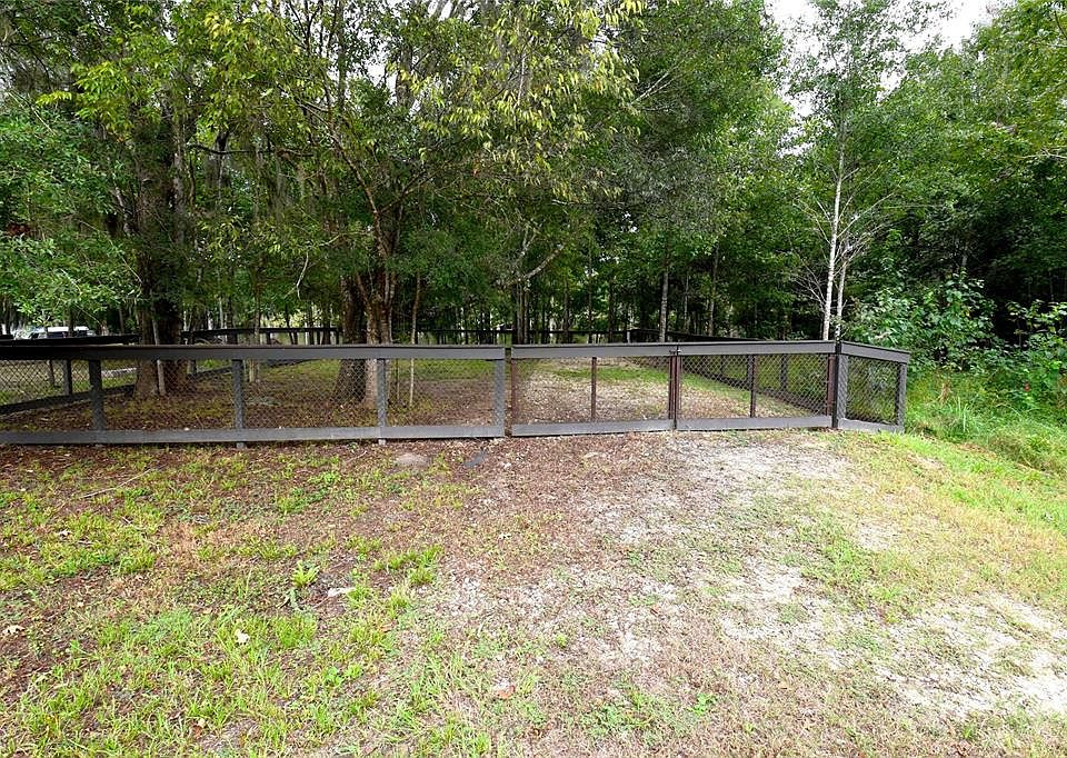 1st image of 329 Ferguson Dr