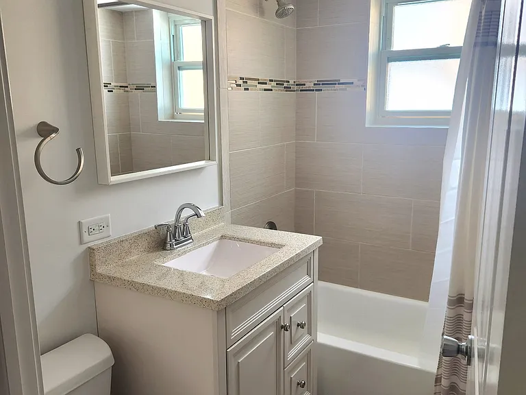5905 W Higgins Ave #2W — Photo 7