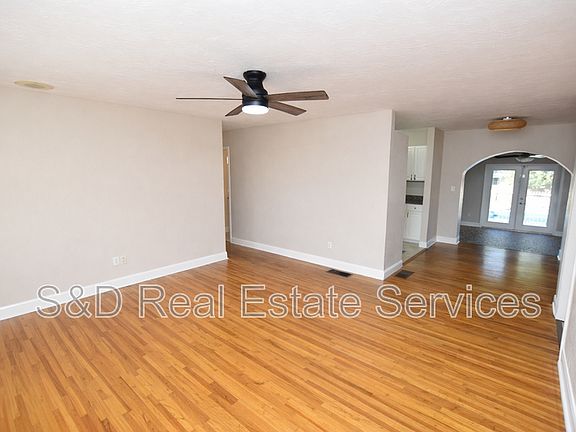 4th image of 3133 S Polk Ave